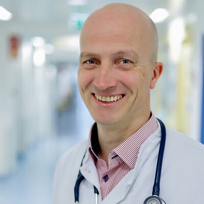 Oberarzt Dr. med. univ. Heinrich Bartsch